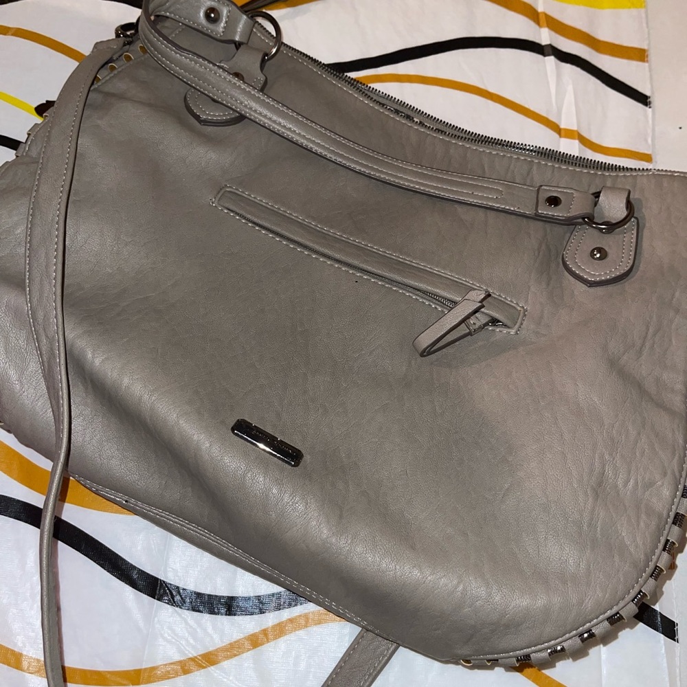 Jessica Simpson purse